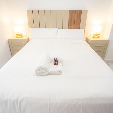 L&G Apartments Bahia Suite อาลิกันเต ภายนอก รูปภาพ