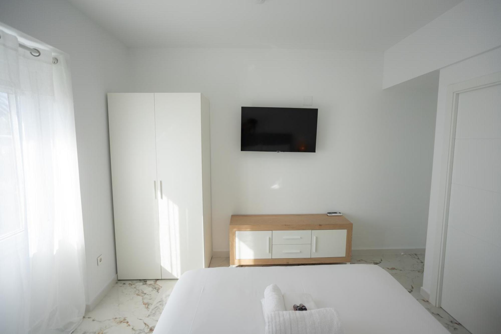 L&G Apartments Bahia Suite อาลิกันเต ภายนอก รูปภาพ