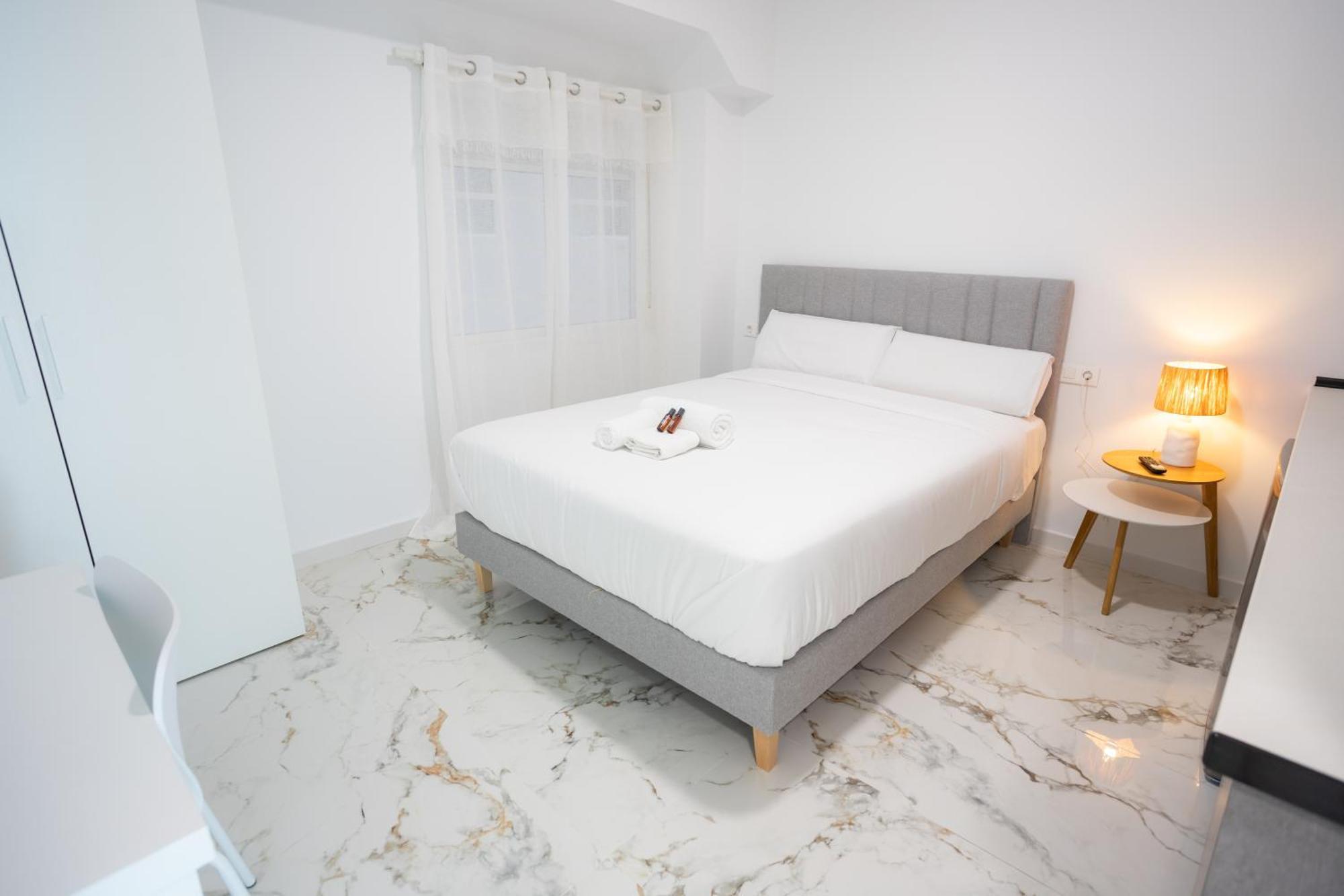 L&G Apartments Bahia Suite อาลิกันเต ภายนอก รูปภาพ