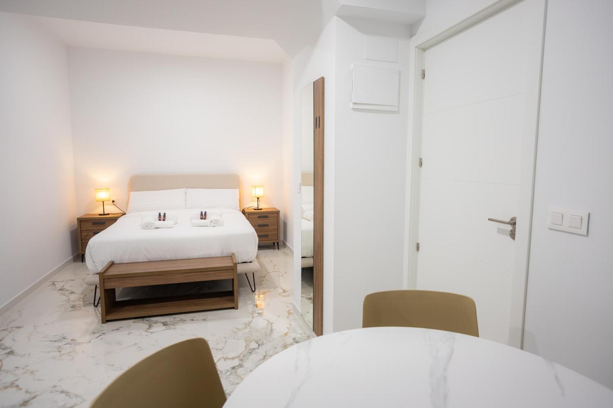 L&G Apartments Bahia Suite อาลิกันเต ภายนอก รูปภาพ