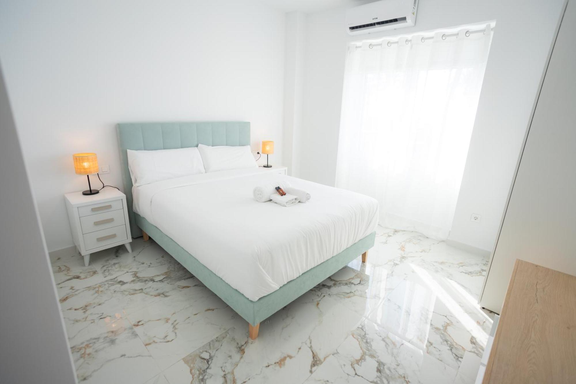 L&G Apartments Bahia Suite อาลิกันเต ภายนอก รูปภาพ