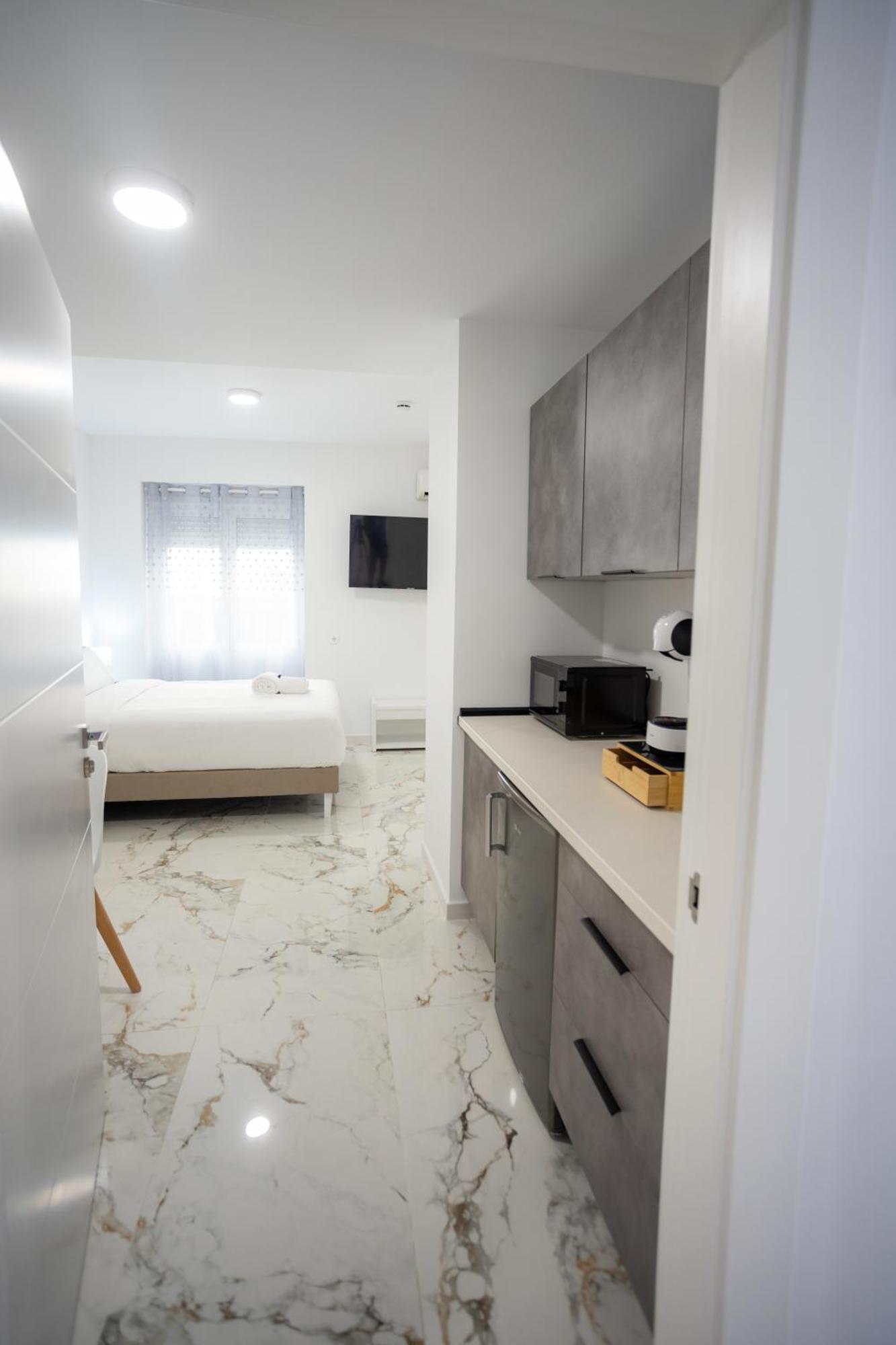 L&G Apartments Bahia Suite อาลิกันเต ภายนอก รูปภาพ